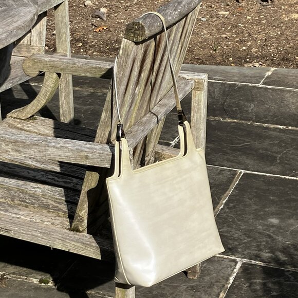 đź’ŻAuthentic GUCCI Vintage Pearlescent Leather Shoulder Bag - Picture 4 of 16